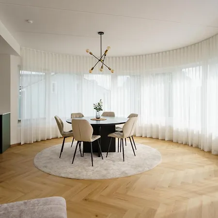 Stylish Veerenni With Panoramic Windows *