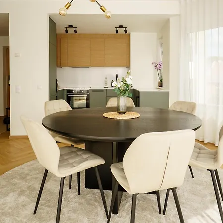 Korter Stylish Veerenni With Panoramic Windows *