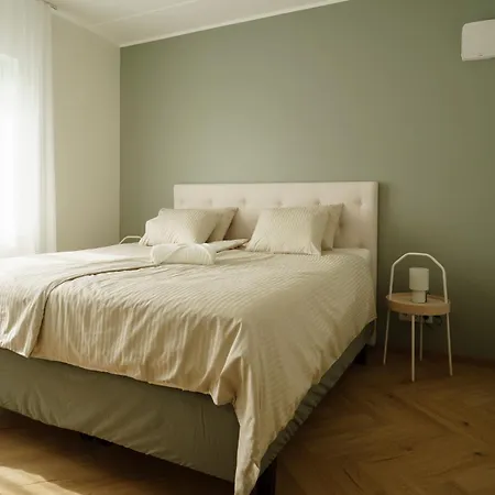 Stylish Veerenni With Panoramic Windows
